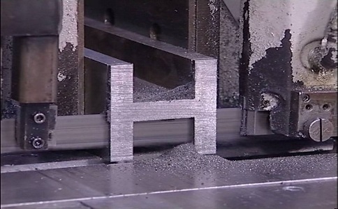黄石大揭秘：带锯条价格多少钱才能买到高质量的产品？